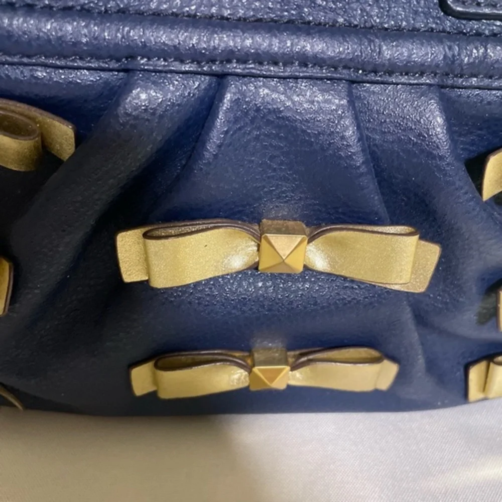 🟢 Samantha Thavasa Bow-Embellished Satchel / Boston Bag Navy Blue, Gold Hardware